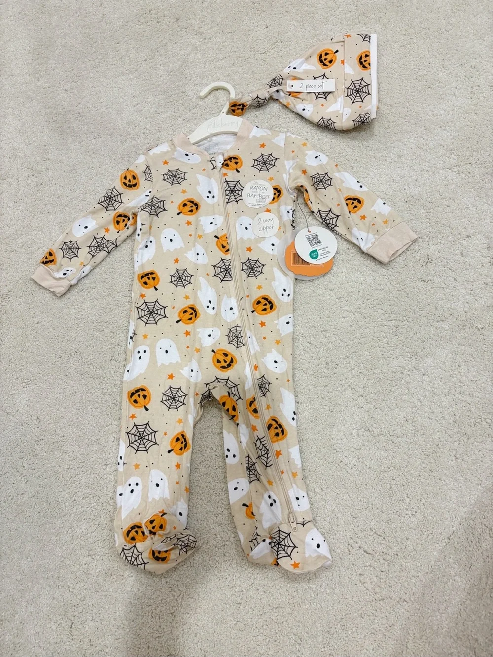 NWT Milkberry Halloween Pumpkin Ghost Spider Bamboo Zip Sleeper + Matching Hat